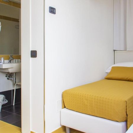 Hotel Villa Chiara Terracina Eksteriør bilde